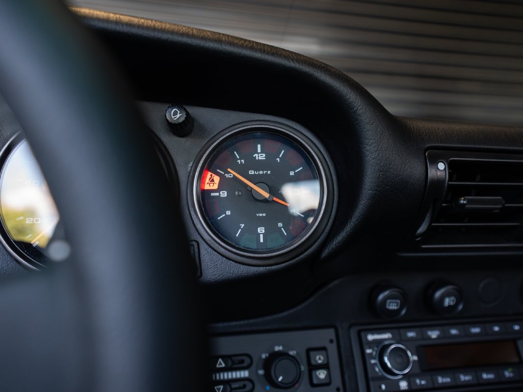 Used 1998 Porsche 911 Carrera S RWD image 16