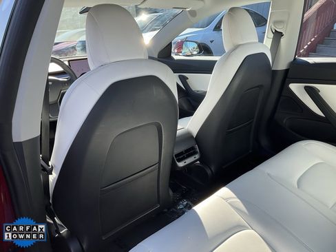 Used 2018 Tesla Model 3 Long Range image 32