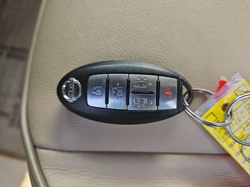 Used 2014 Nissan Quest SV w/ Leather Package image 34