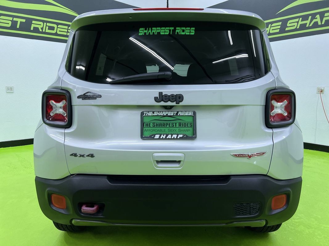 Used 2018 Jeep Renegade Trailhawk AWD/4WD image 8