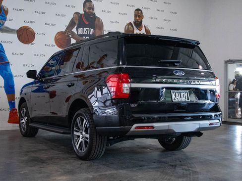Used 2024 Ford Expedition XLT AWD/4WD image 22