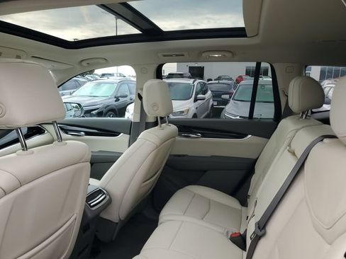 Certified 2020 Cadillac XT6 Premium Luxury AWD/4WD image 10