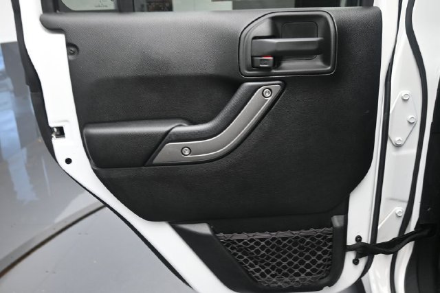 Used 2018 Jeep Wrangler Unlimited Sport S AWD/4WD image 21