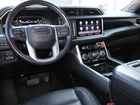 Used 2021 GMC Yukon Denali w/ Denali Ultimate Package AWD/4WD image 5