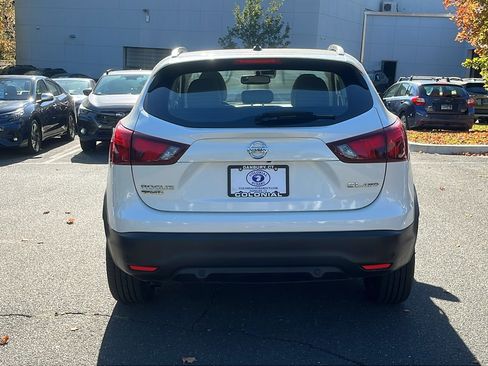 Used 2019 Nissan Rogue Sport SL w/ Premium Package image 6