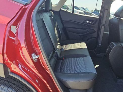 Used 2025 Chevrolet Trax LT w/ Driver Confidence Package FWD image 27