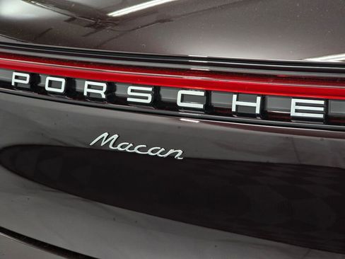 New 2026 Porsche Macan AWD/4WD image 32
