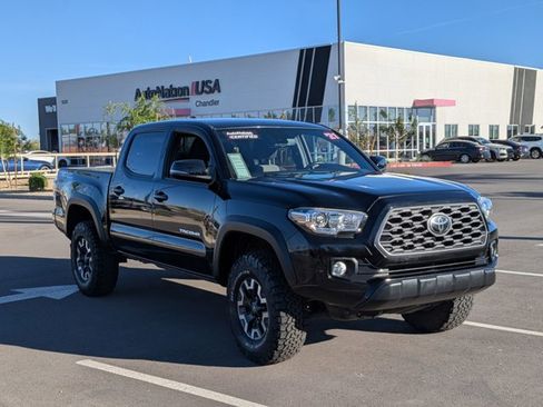 Used 2021 Toyota Tacoma TRD Off-Road w/ Technology Package image 3