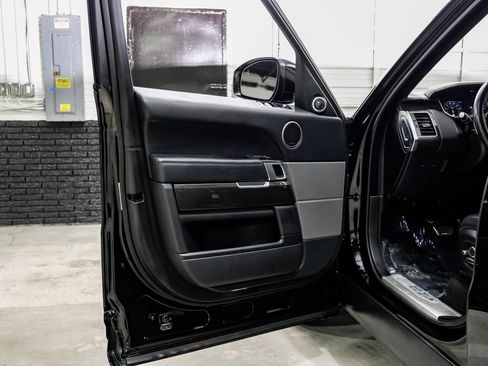 Used 2018 Land Rover Range Rover Sport SVR image 58