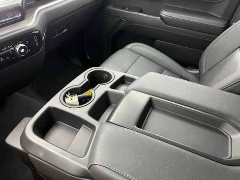 Used 2023 GMC Sierra 1500 SLT image 24