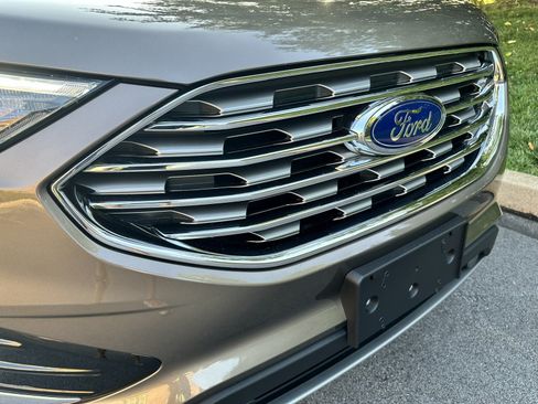 Used 2019 Ford Edge SEL w/ Equipment Group 201A AWD/4WD image 60