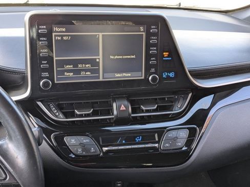 Used 2019 Toyota C-HR LE image 22