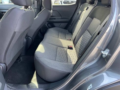 Certified 2025 Nissan Kicks SV image 21