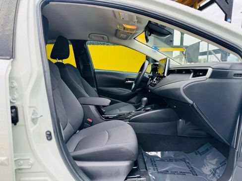 Used 2021 Toyota Corolla LE w/ Carpet Mat Package (TMS) image 13