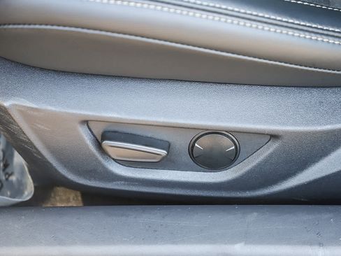 Used 2025 Ford Mustang Coupe RWD image 20