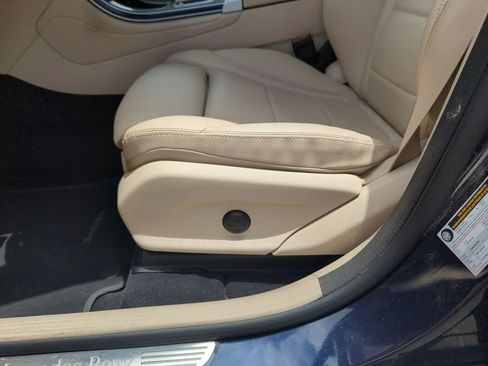 Used 2022 Mercedes-Benz GLC 300 image 13