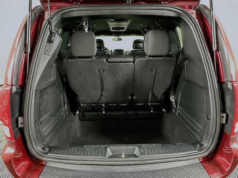 Used 2017 Dodge Grand Caravan GT image 25