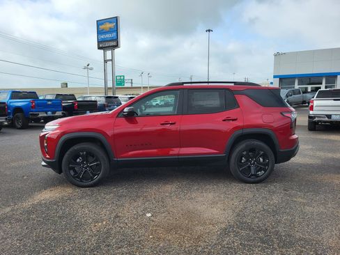 New 2026 Chevrolet Equinox LT FWD image 2