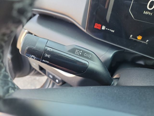 Used 2025 Kia K4 EX FWD image 24