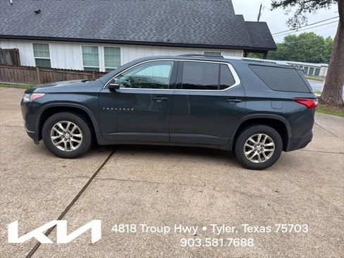 Used 2018 Chevrolet Traverse LT FWD image 7