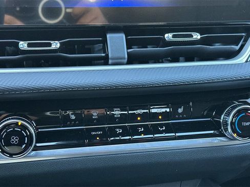 New 2026 Chevrolet Equinox LT image 22