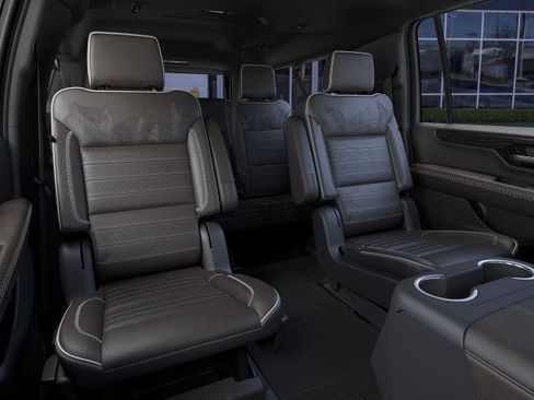 New 2026 GMC Yukon XL Denali Ultimate AWD/4WD image 17