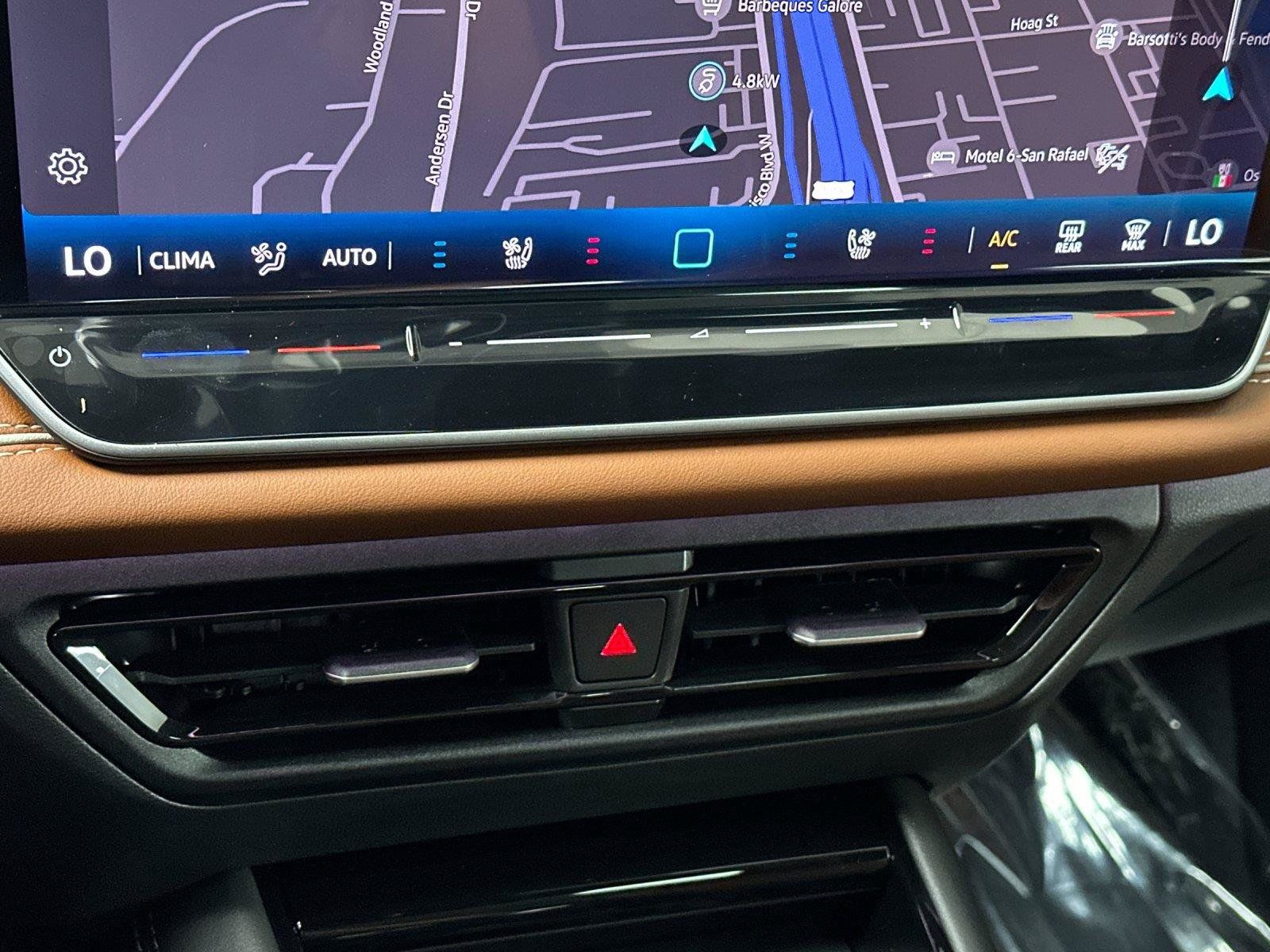 New 2026 Volkswagen Tiguan SEL R-Line AWD/4WD image 20