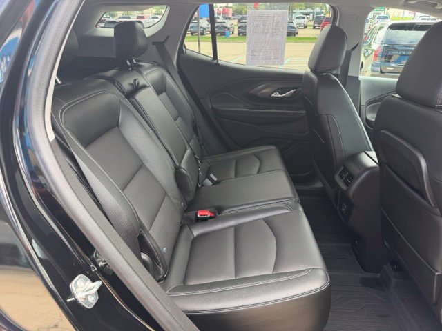 Used 2024 GMC Terrain SLT w/ LPO, Floor Liner Package AWD/4WD image 33