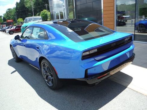 New 2026 Dodge Charger R/T AWD/4WD image 18