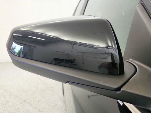 Used 2023 Chevrolet Equinox LT AWD/4WD image 18