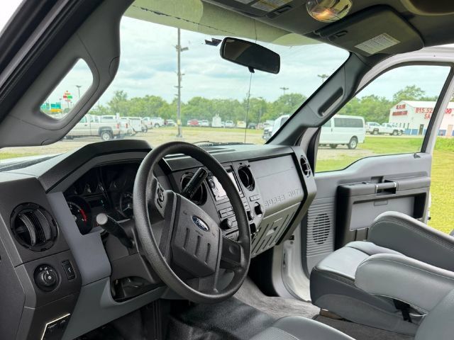 Used 2013 Ford F550 Luxury w/ Payload Upgrade Pkg RWD image 28