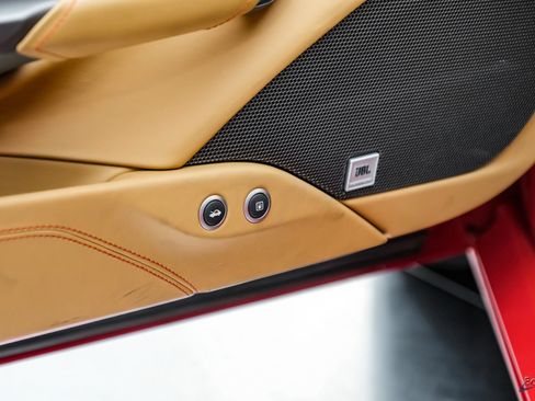 Used 2017 Ferrari 488 GTB RWD image 97