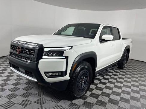 Certified 2025 Nissan Frontier Pro-X w/ Pro Convenience Package RWD image 6
