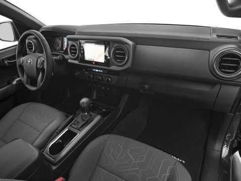 Used 2017 Toyota Tacoma SR5 w/ Tow Package AWD/4WD image 16
