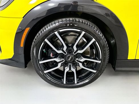 Used 2025 MINI Cooper S FWD image 39