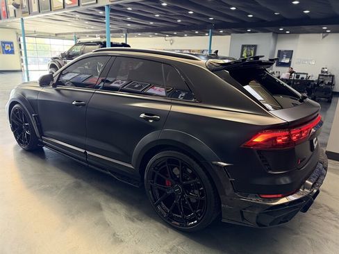 Used 2026 Audi RS Q8 performance AWD/4WD image 8