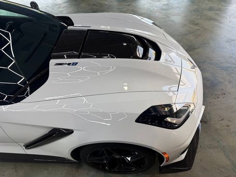 Used 2019 Chevrolet Corvette ZR1 RWD image 17