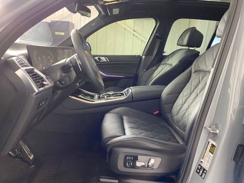 Certified 2025 BMW X5 xDrive40i w/ M Sport Package image 5