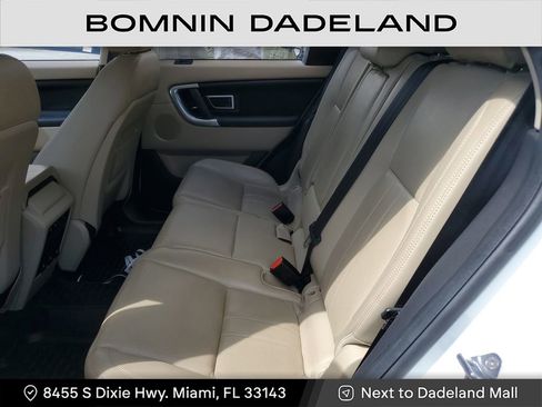 Used 2019 Land Rover Discovery Sport HSE image 11