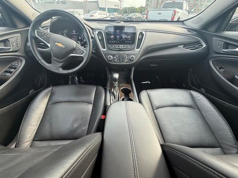 Used 2022 Chevrolet Malibu Premier FWD image 41