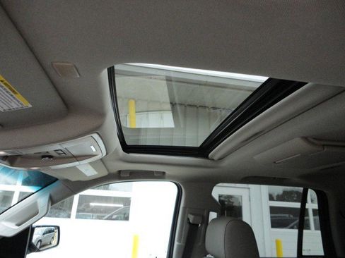 Used 2017 Chevrolet Tahoe Premier image 9