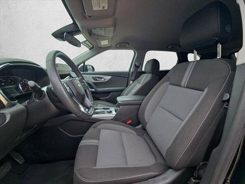 Used 2025 Chevrolet Blazer LT AWD/4WD image 15