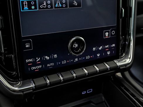 New 2026 GMC Yukon Elevation w/ Elevation Premium Package AWD/4WD image 18