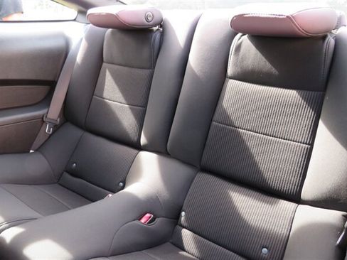 Used 2012 Ford Mustang GT RWD image 12