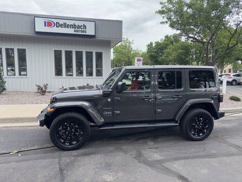 Used 2021 Jeep Wrangler Unlimited Sahara w/ Cold Weather Group AWD/4WD image 4