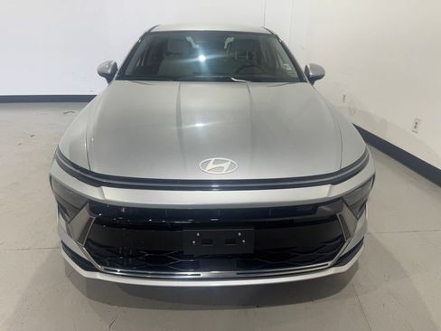 Used 2025 Hyundai Sonata SEL FWD image 7