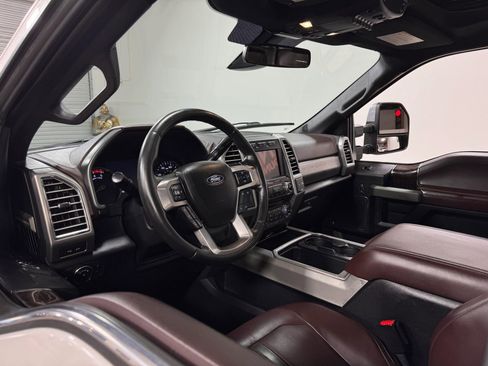 Used 2017 Ford F350 Platinum w/ Platinum Ultimate Package image 15