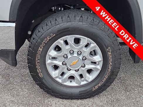 Used 2023 Chevrolet Silverado 2500 LT w/ All Star Edition image 7