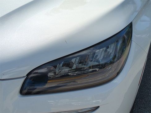 Used 2024 Lincoln Corsair FWD image 10