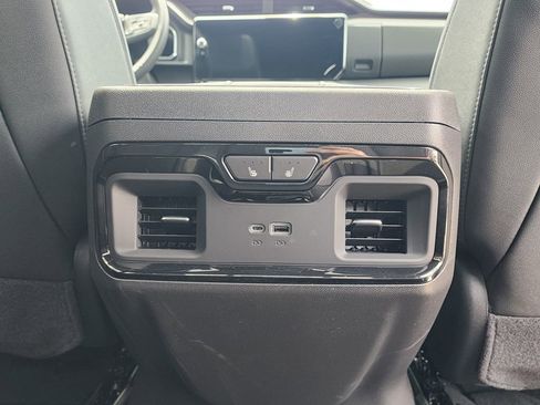 New 2026 GMC Sierra 1500 AT4 w/ AT4 Premium Package AWD/4WD image 48